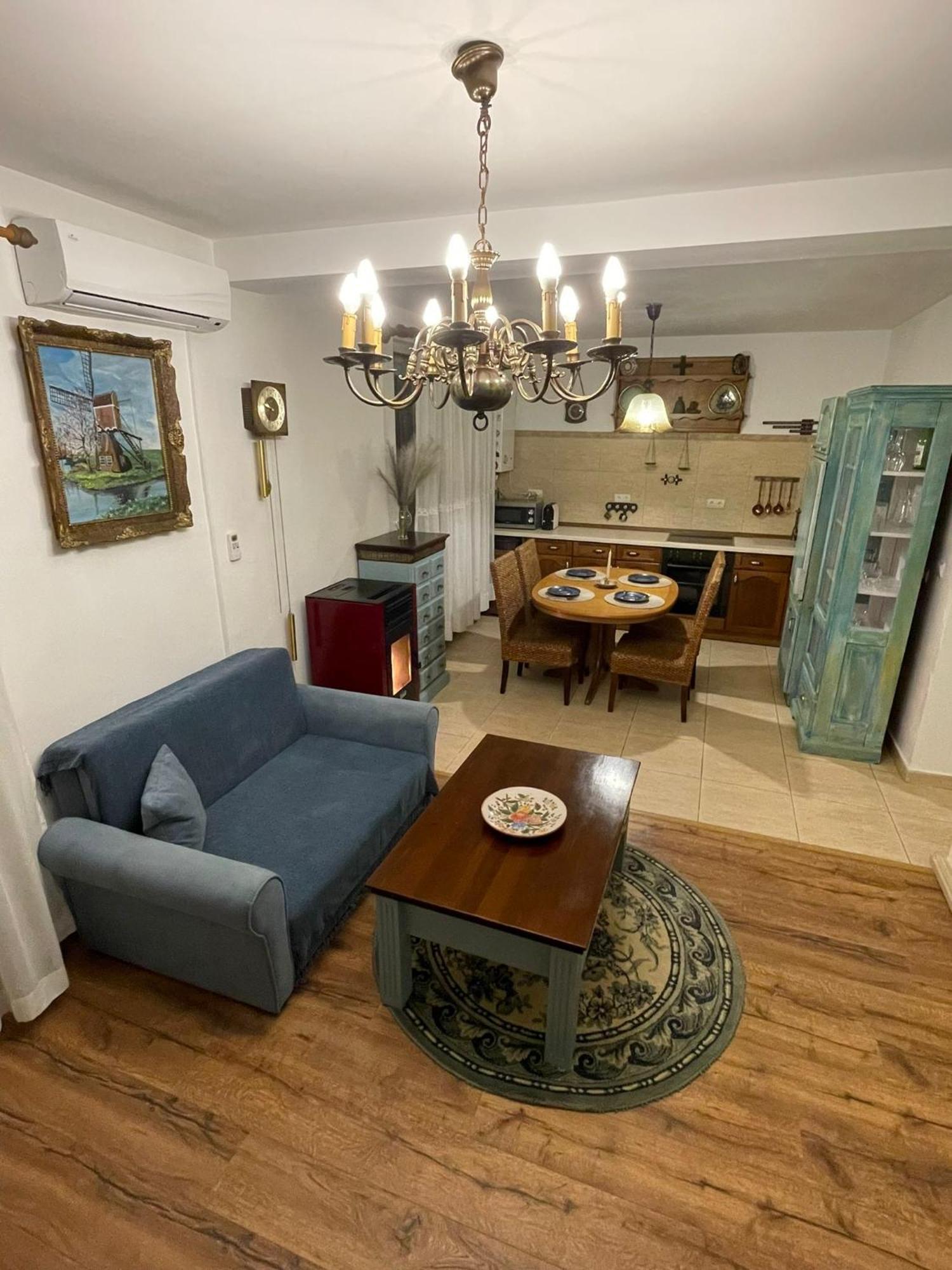 Apartament Yannis Lejlighed Alba Iulia Eksteriør billede